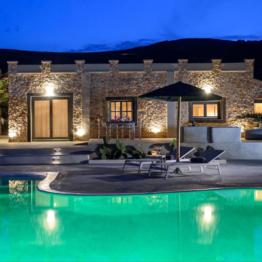 Villa Beltramo Santorini 2 Bedroom Private Pool Villa Foinikia  Exterior photo