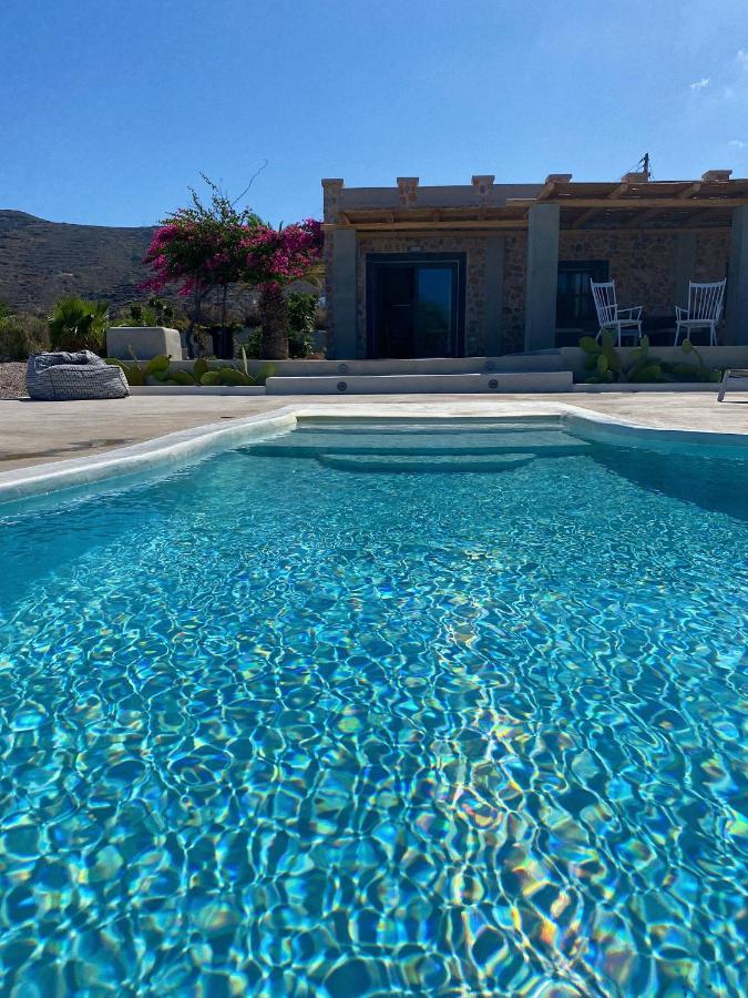 Villa Beltramo Santorini 2 Bedroom Private Pool Villa Foinikia  Exterior photo
